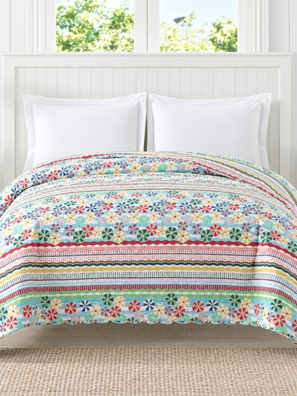 Nantucket Full Queen Comforter Quilt Coverlet Reversible Umbrellas Spring Summer